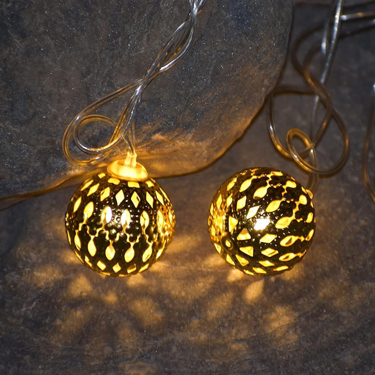 Decorative Metal Ball Led String Light (3 Meter ) Decorative Metal Ball Led String Light (3 Meter )